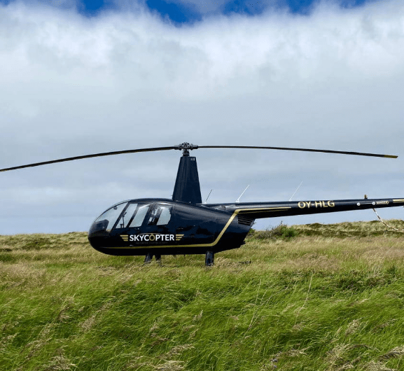 helikopter på græs